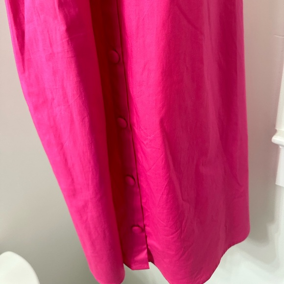 Crown and Ivy Ruffle Sleeve Dress - Picture 4 of 6